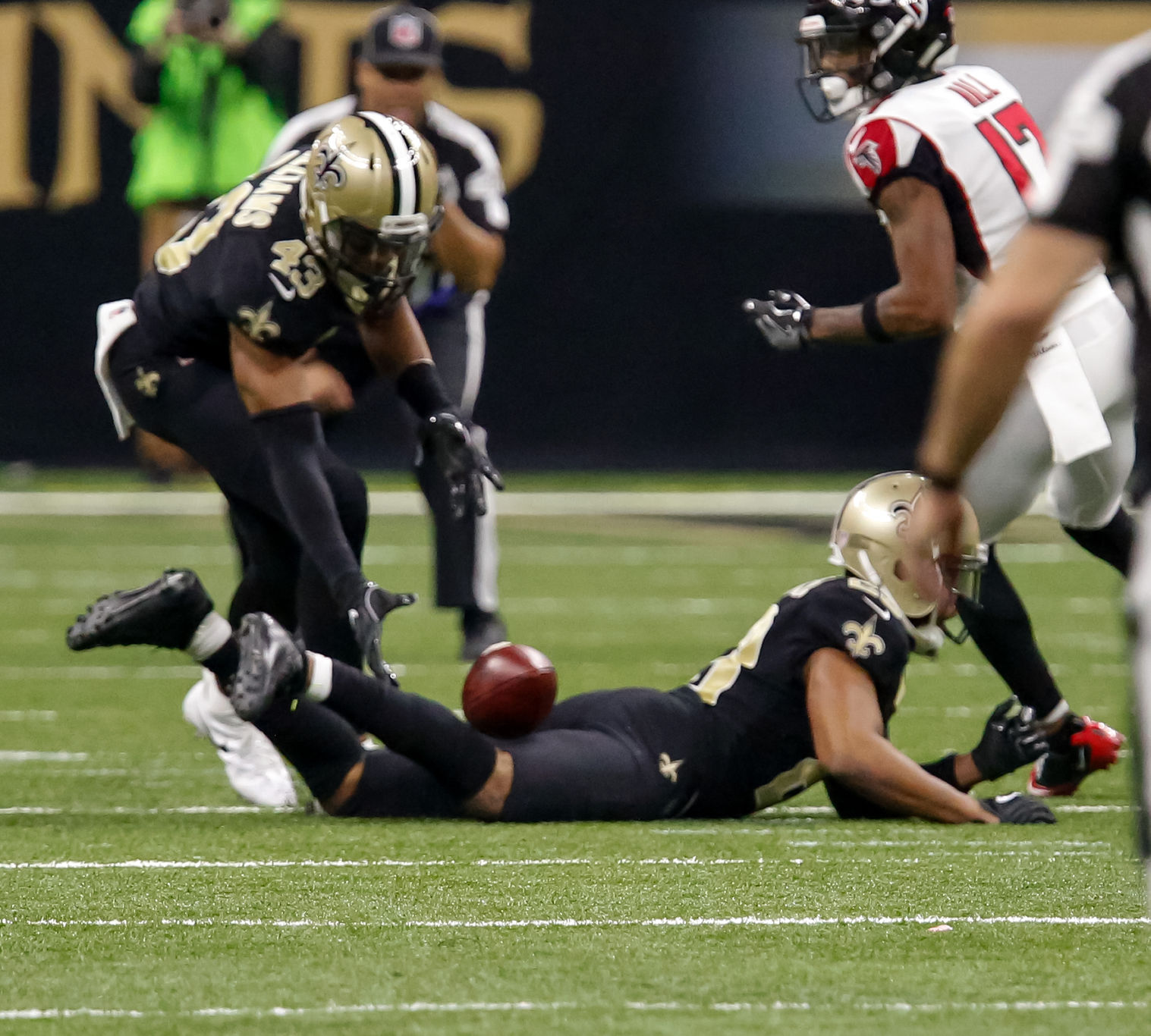 NO.saintsfalcons702.122517.jpg